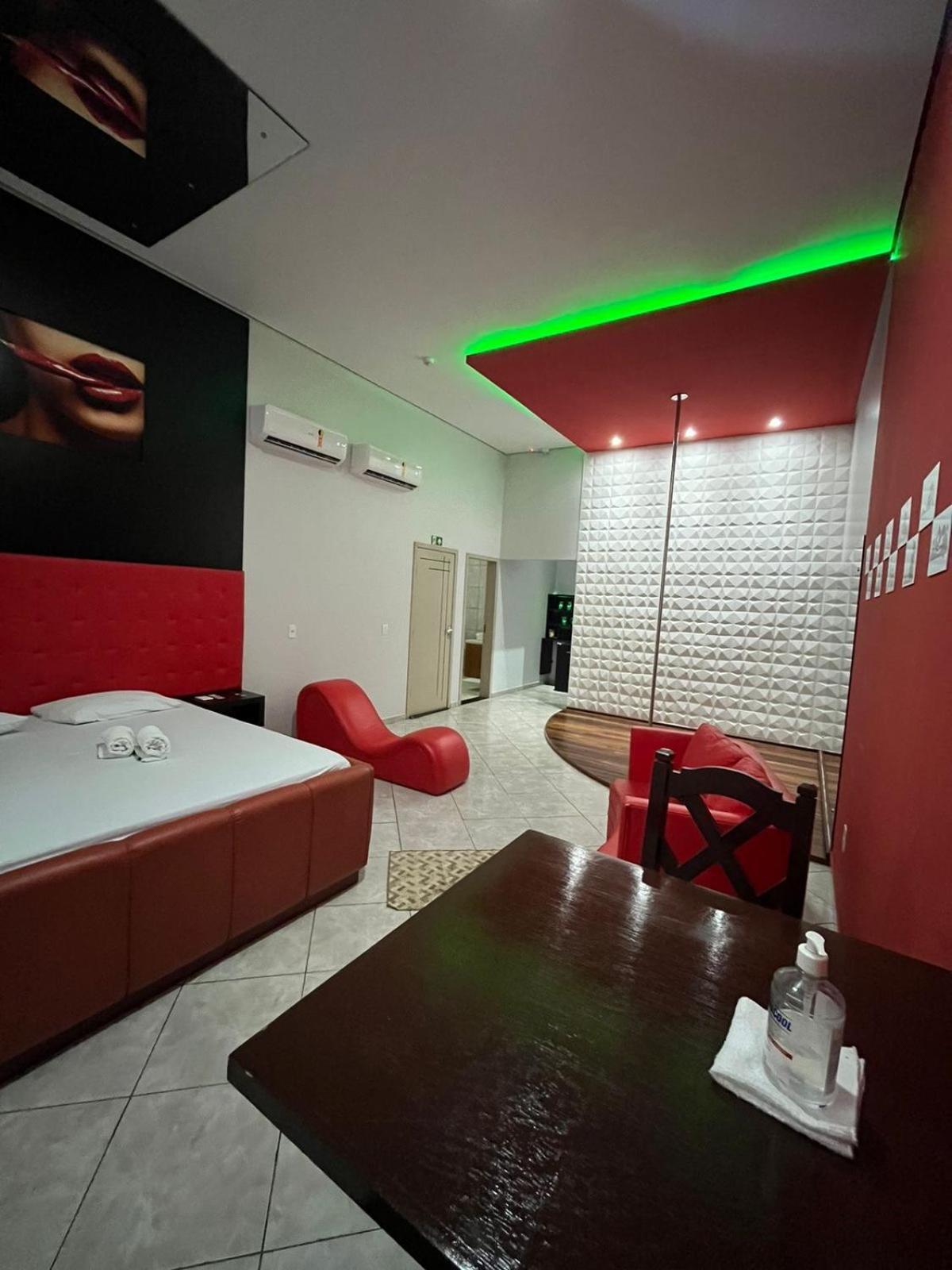 Presidente Medici  Fetiche Motel מראה חיצוני תמונה